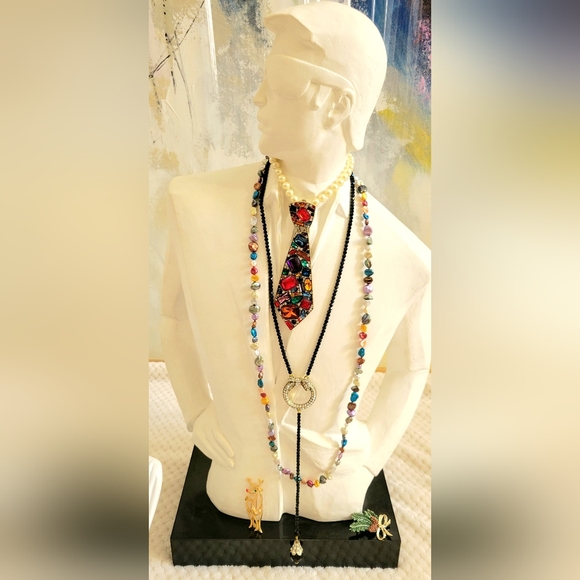 Heidi Daus Multicolor Swarovski Crystal Encrusted Tie Shaped Brooch Enhancer - Picture 8 of 13